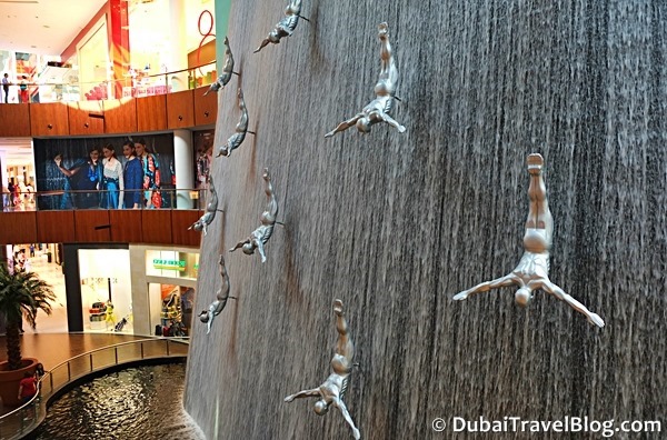 human waterfall dubai mall