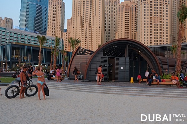 beach at jbr