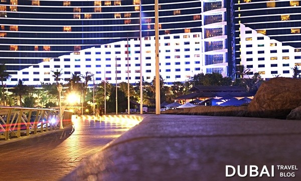 jumeirah beach hotel at night