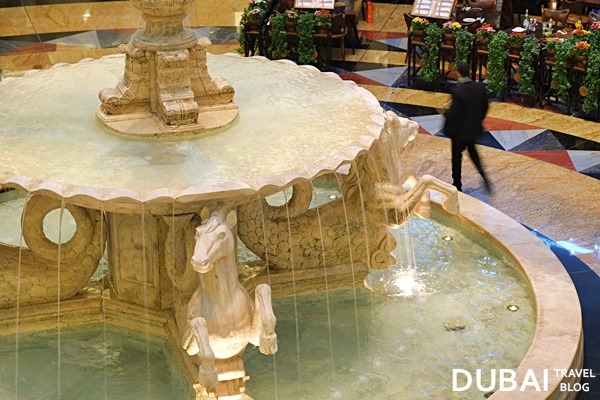 Mall of the Emirates water fountain
