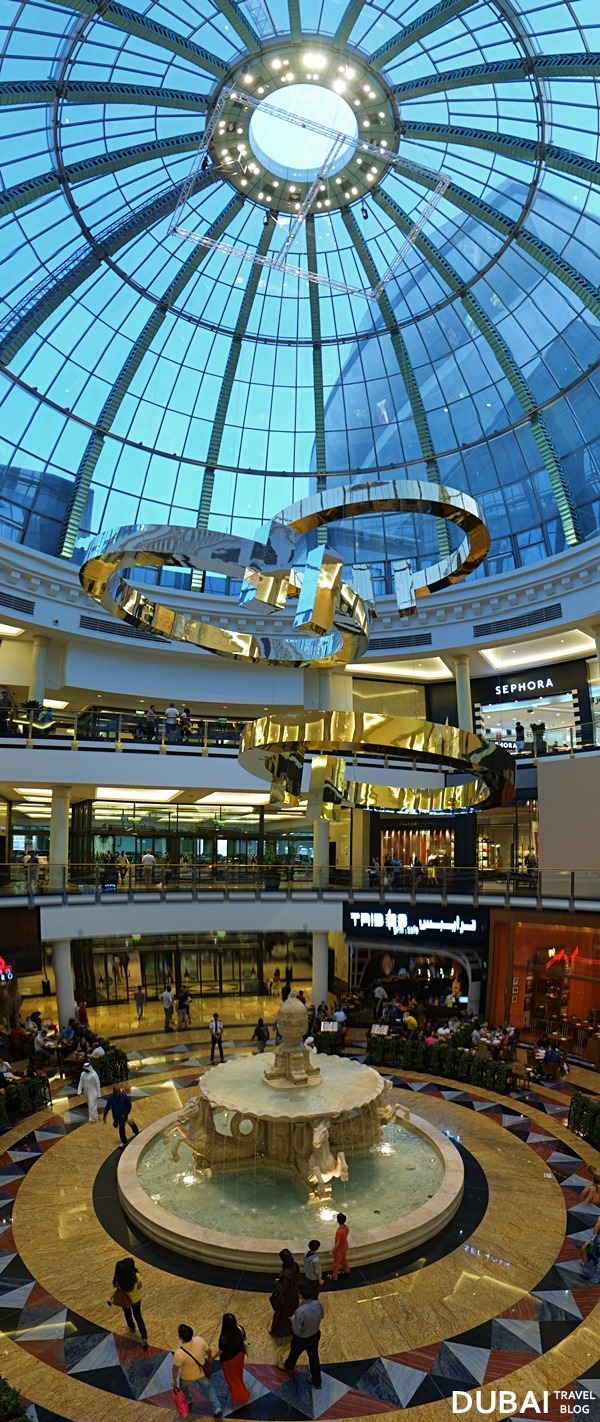 mall of emirates water fountain horse