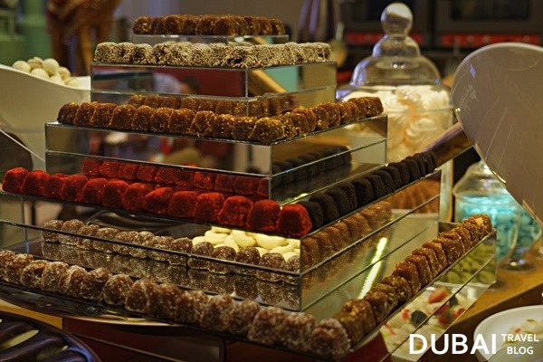 arabic desserts liwan restaurant