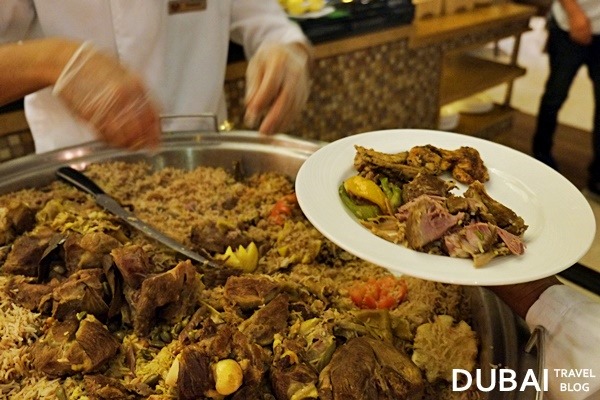 ramadan dubai liwan restaurant