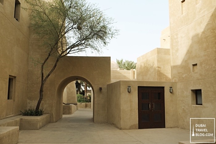 alleys in bab al shams dubai