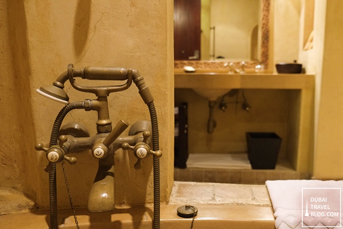 bathtub bab al shams