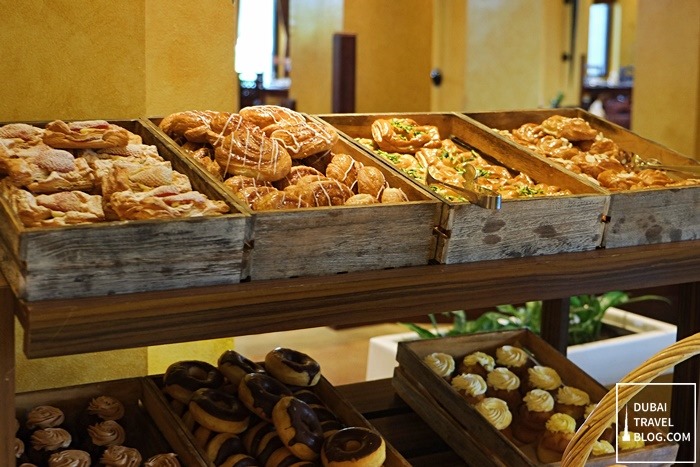 pastries at al forsan restaurant dubai