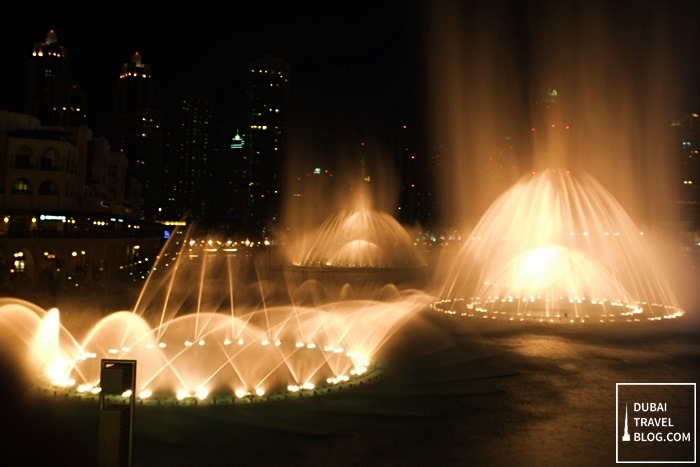 burj khalifa water fountain