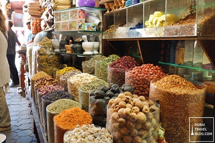  souk aux épices dans le vieux dubaï 