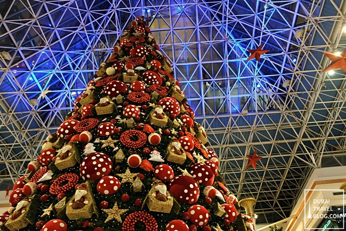 dubai wafi mall atrium