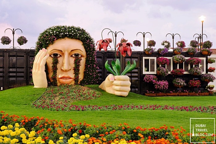 dubai miracle garden dubailand