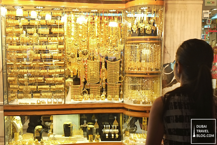 how to buy gold in deira gold market