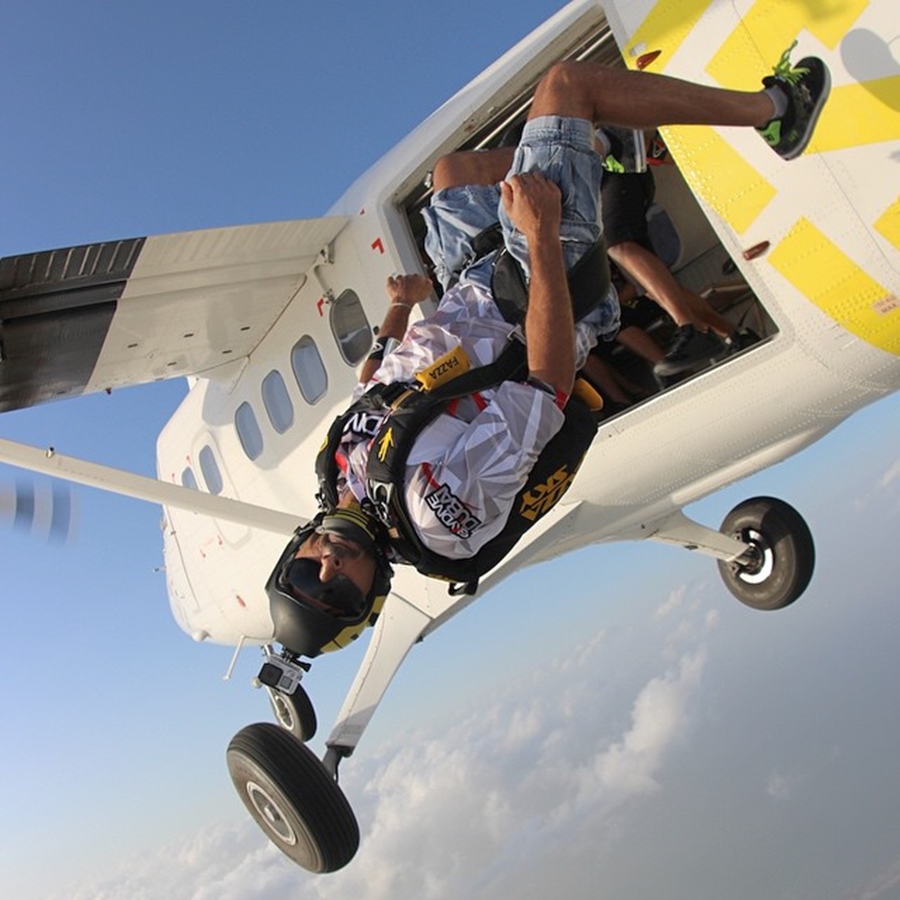 Sheikh Hamdan Sky Diving