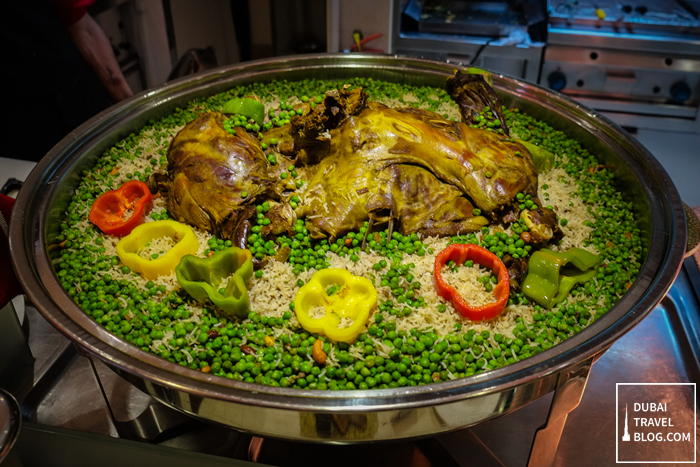 lamb ouzi iftar entre nous dubai