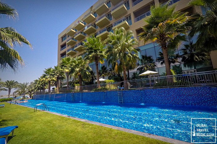 olympic pool rixos the palm