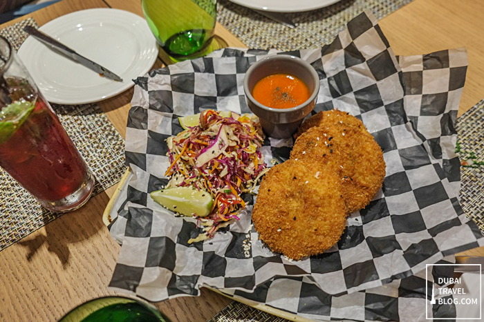 crab-cakes-the-garden-grill-hilton-garden-inn-moe-dubai