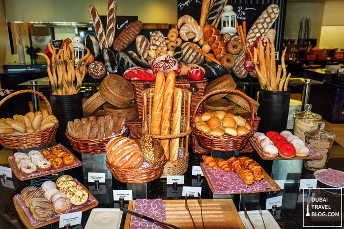 bread station sofitel corniche restaurant