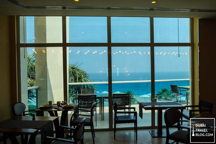 breeze restaurant radisson fujairah