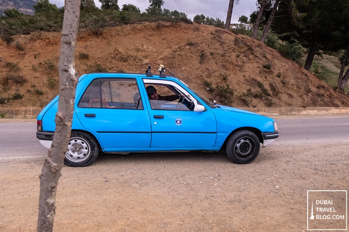 chefchaouen blue taxi