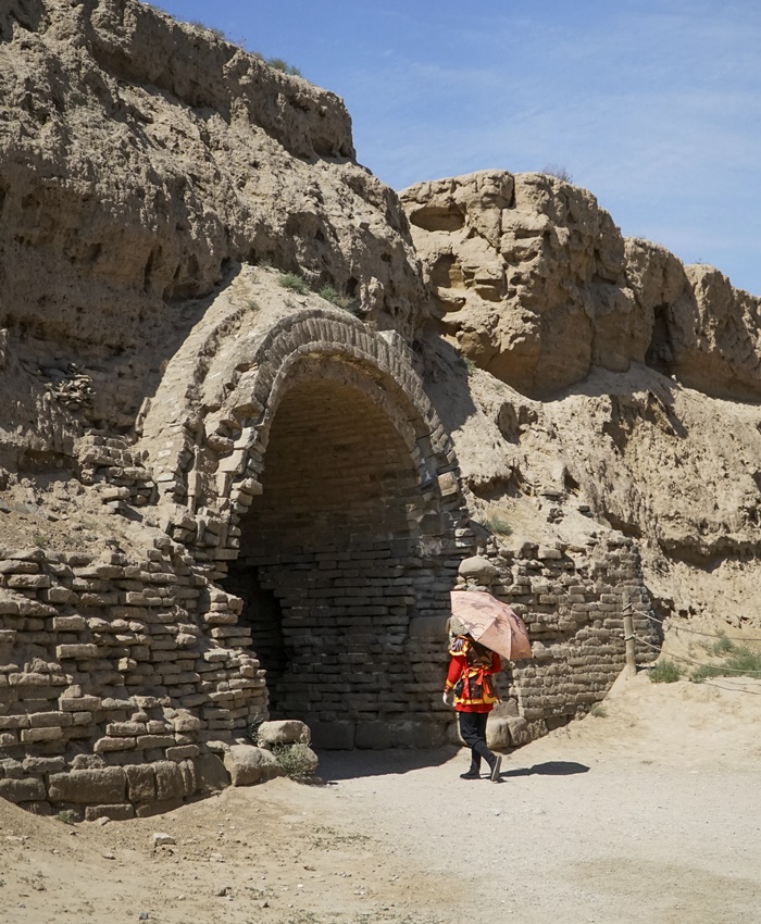 ancient troop hiding cave ningxia