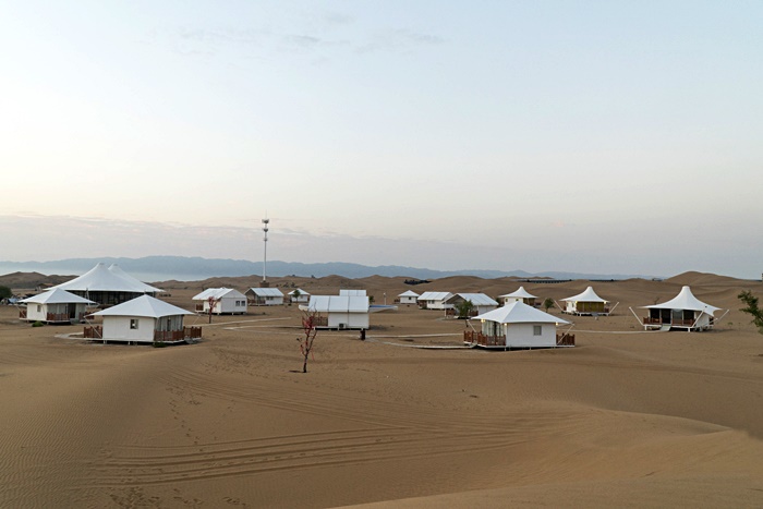 golden sand desert resort zhongwei ningxia china