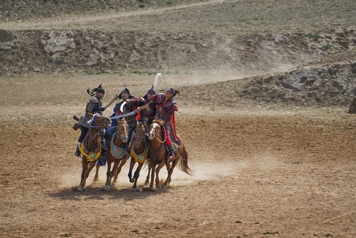 grandly epic war horse original show china