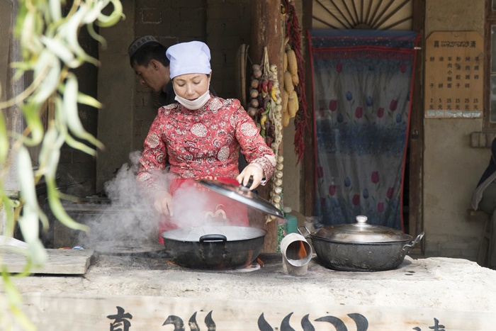 yinchuan zhen bei bao west movie set