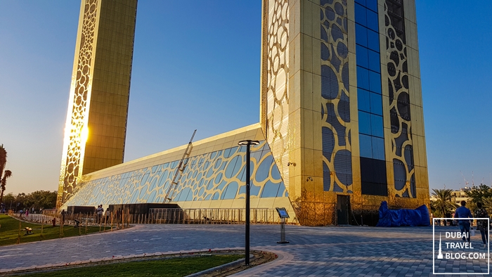 base of dubai frame