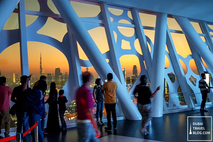 dubai frame inside