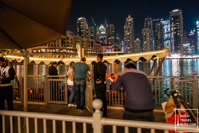 lake ride abra dubai fountain