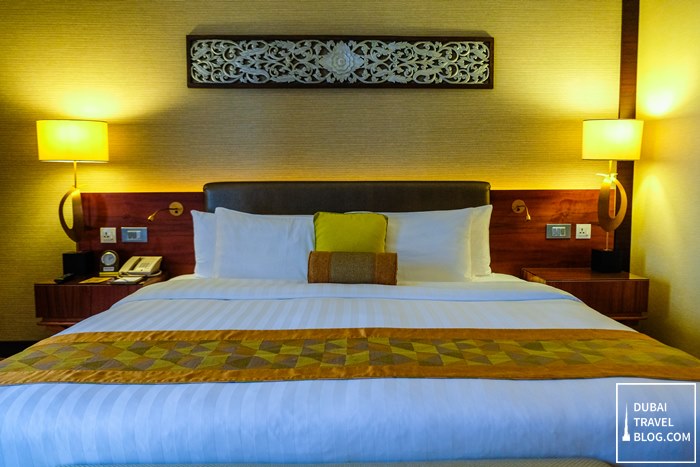 dusit thani king size bed