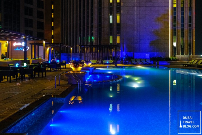 sofitel abu dhabi corniche pool night