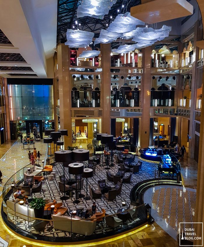 the h dubai lobby