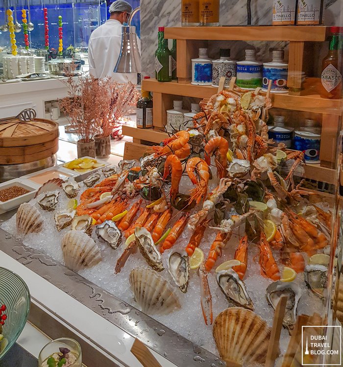 fresh seafood bar al dawaar dubai