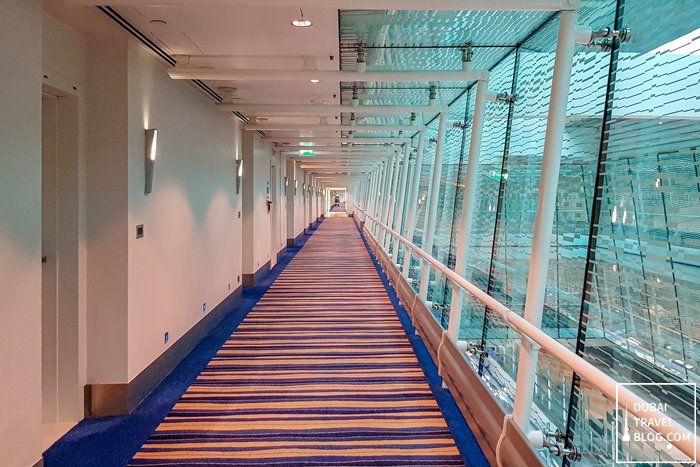 dubai international hotel hallway