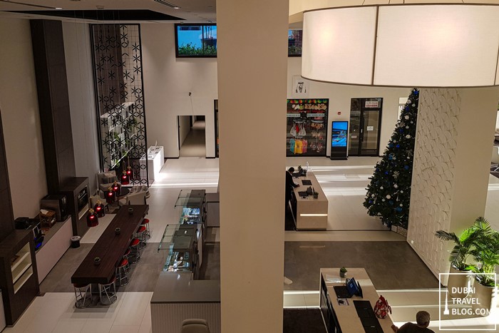 hotel lobby hyatt place dubai jumeirah