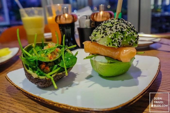 avocado salmon burger