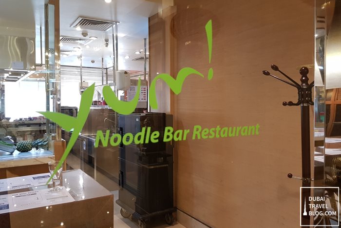 yum noodle bar restaurant review