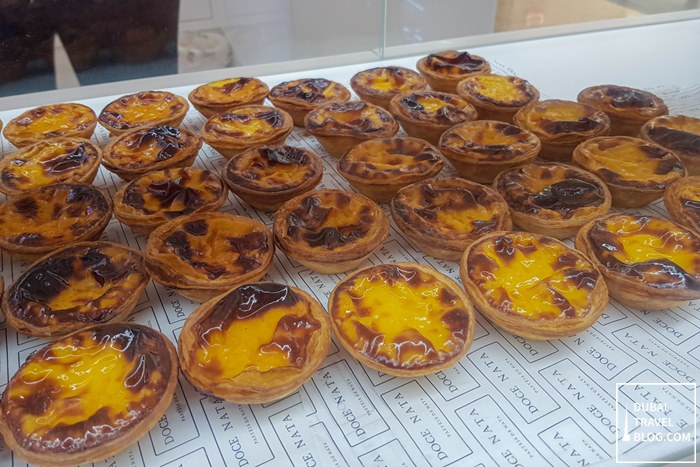 tartes aux œufs portugaises fraîchement préparées doce nata