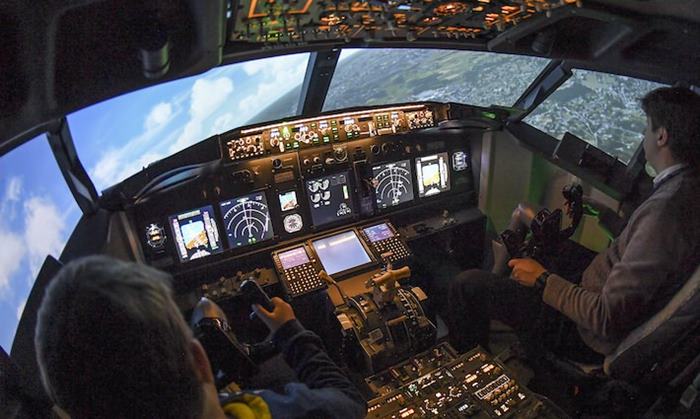 Aero TFT Flight Simulator