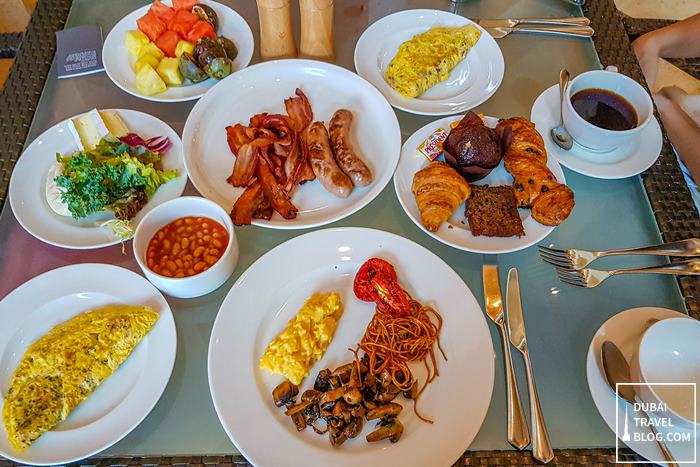 breakfast buffet fairmont the palm dubai