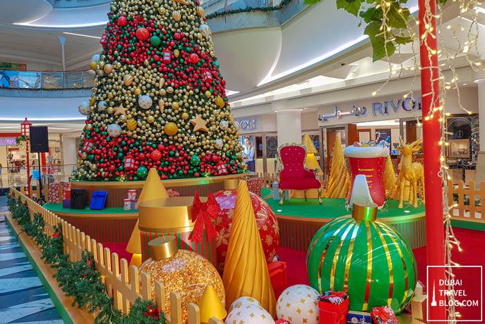 Christmas Tree in Burjuman Mall (2)