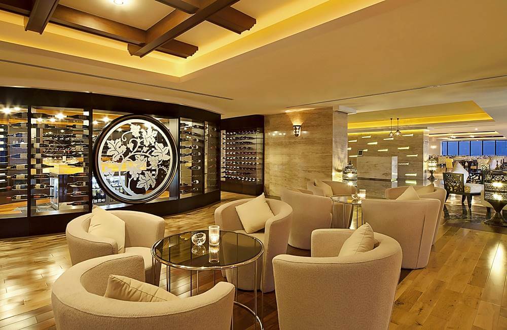 Park Regis Kris Kin Hotel - Kris with a View Lounge