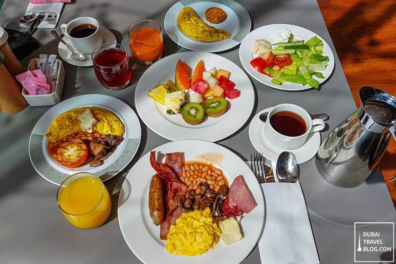 dubai media city radisson blu hotel breakfast