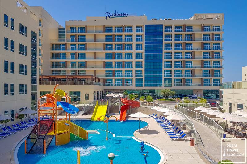 radisson resort ras al khaimah enfants famille piscine