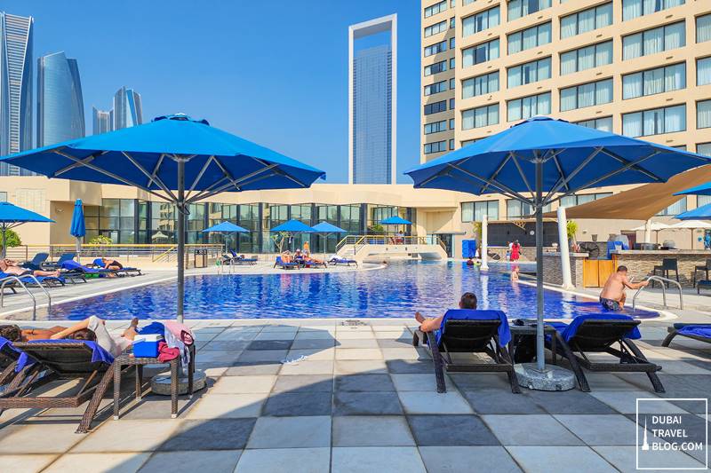 swimming pool of intercontinental abu dhabi