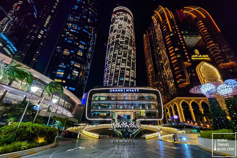 grand hyatt hotel at night abu dhabi