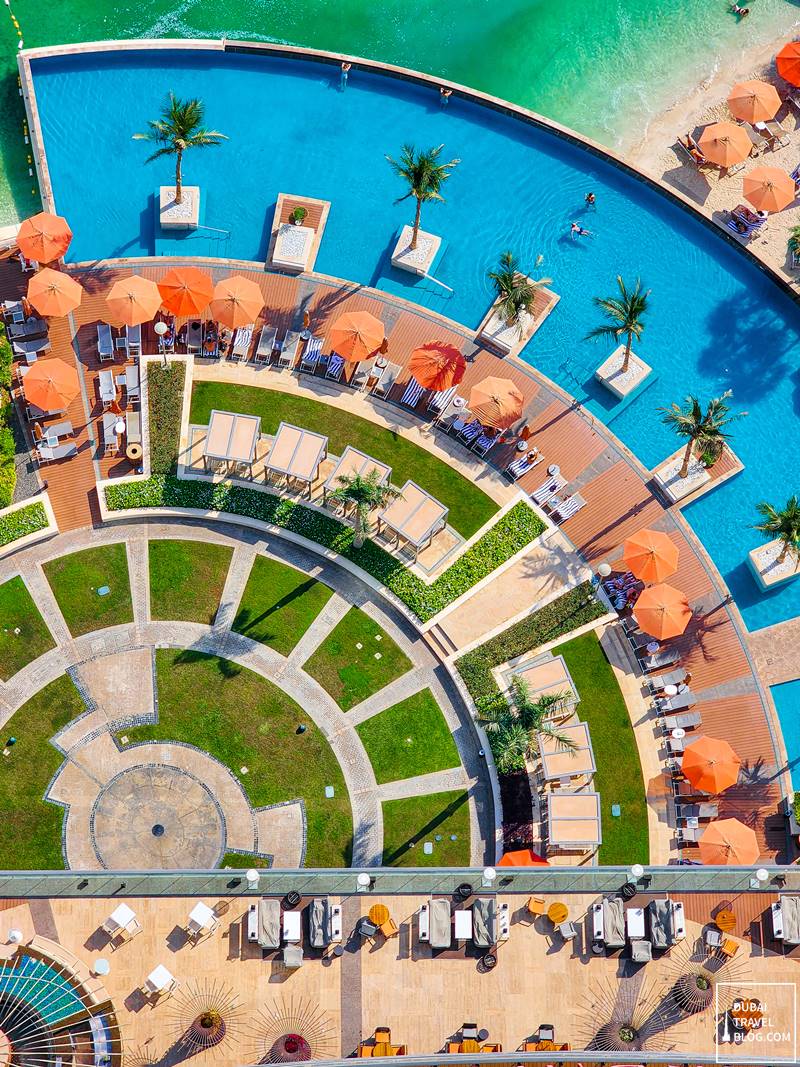 pool area of grand hyatt abu dhabi