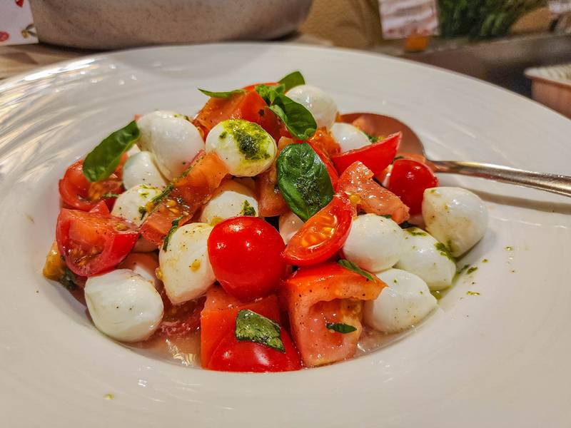 Bufala Mozzarella and Tomato Salad alloro dubai Bufala Mozzarella and Tomato Salad alloro dubai